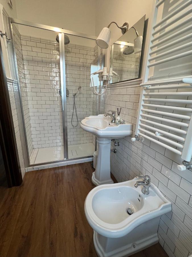 Guest House Le Gemelle Vagabonde 菲乌米奇诺 外观 照片